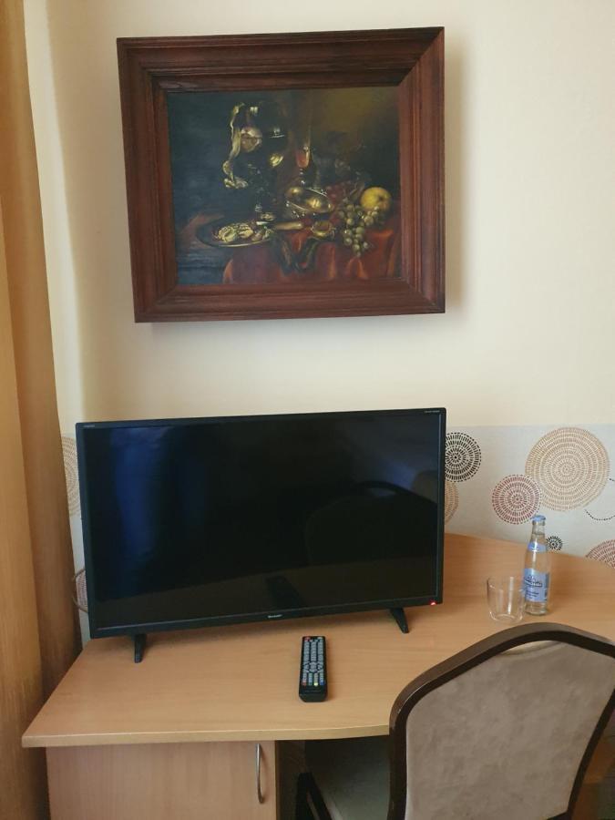 Hotel Iskra رشيشوف المظهر الخارجي الصورة