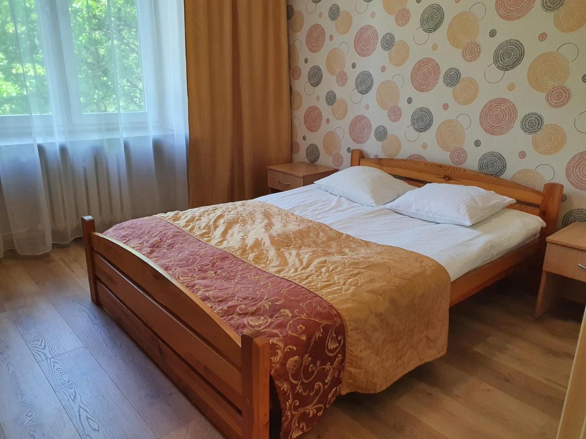 Hotel Iskra رشيشوف المظهر الخارجي الصورة